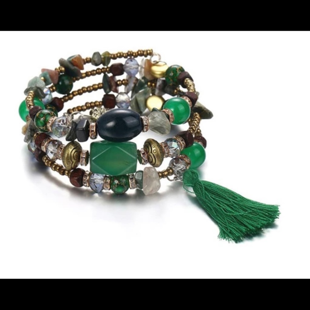 GREEN MULTI STONE AND CHARM LAYERED BRACELET